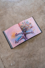 Livro — Enquanto a luz durar